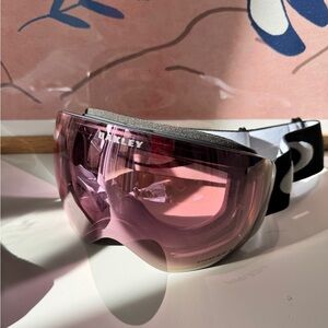 Oakley Rose-Tinted Snow Goggles